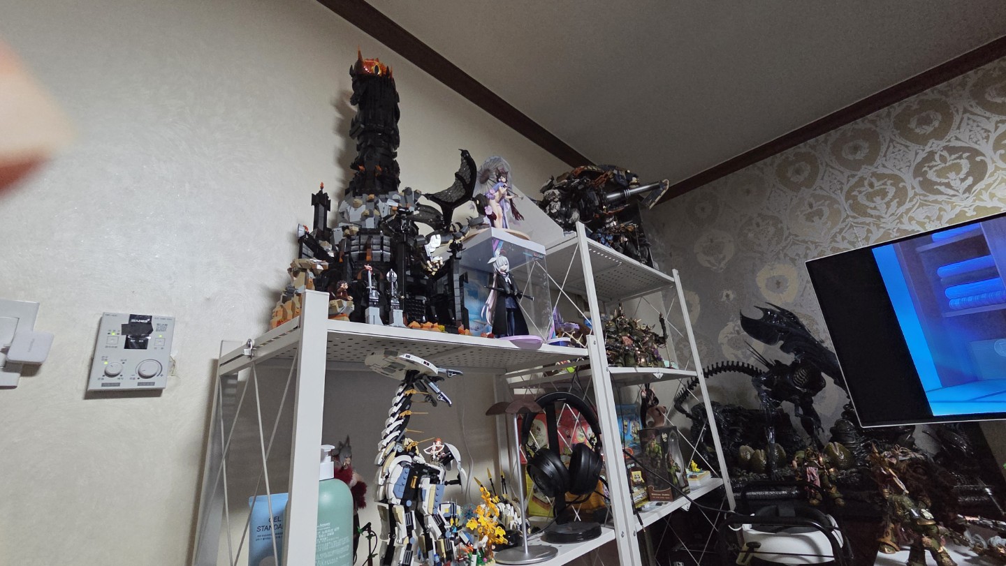 Post image 3