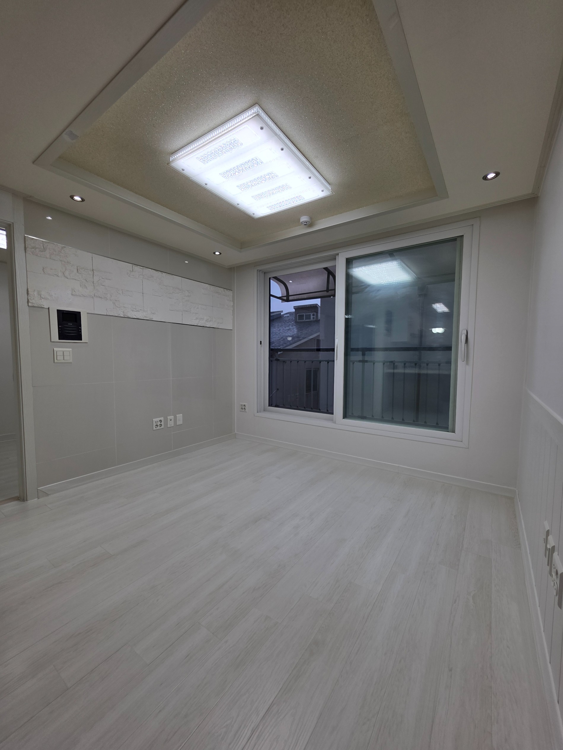 Post image 9