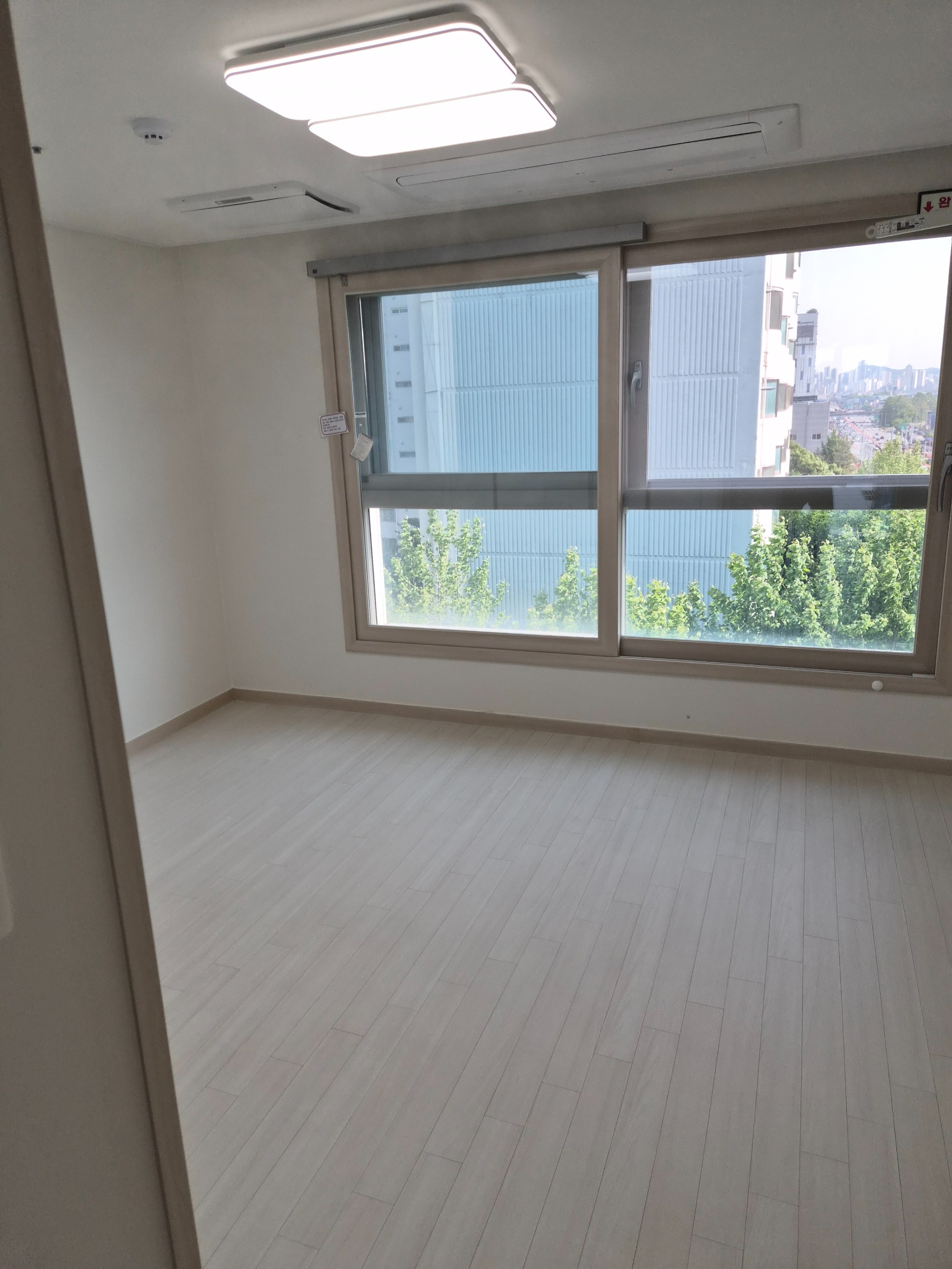 Post image 13