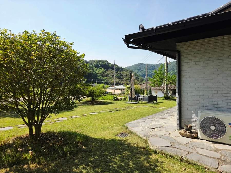 Post image 16