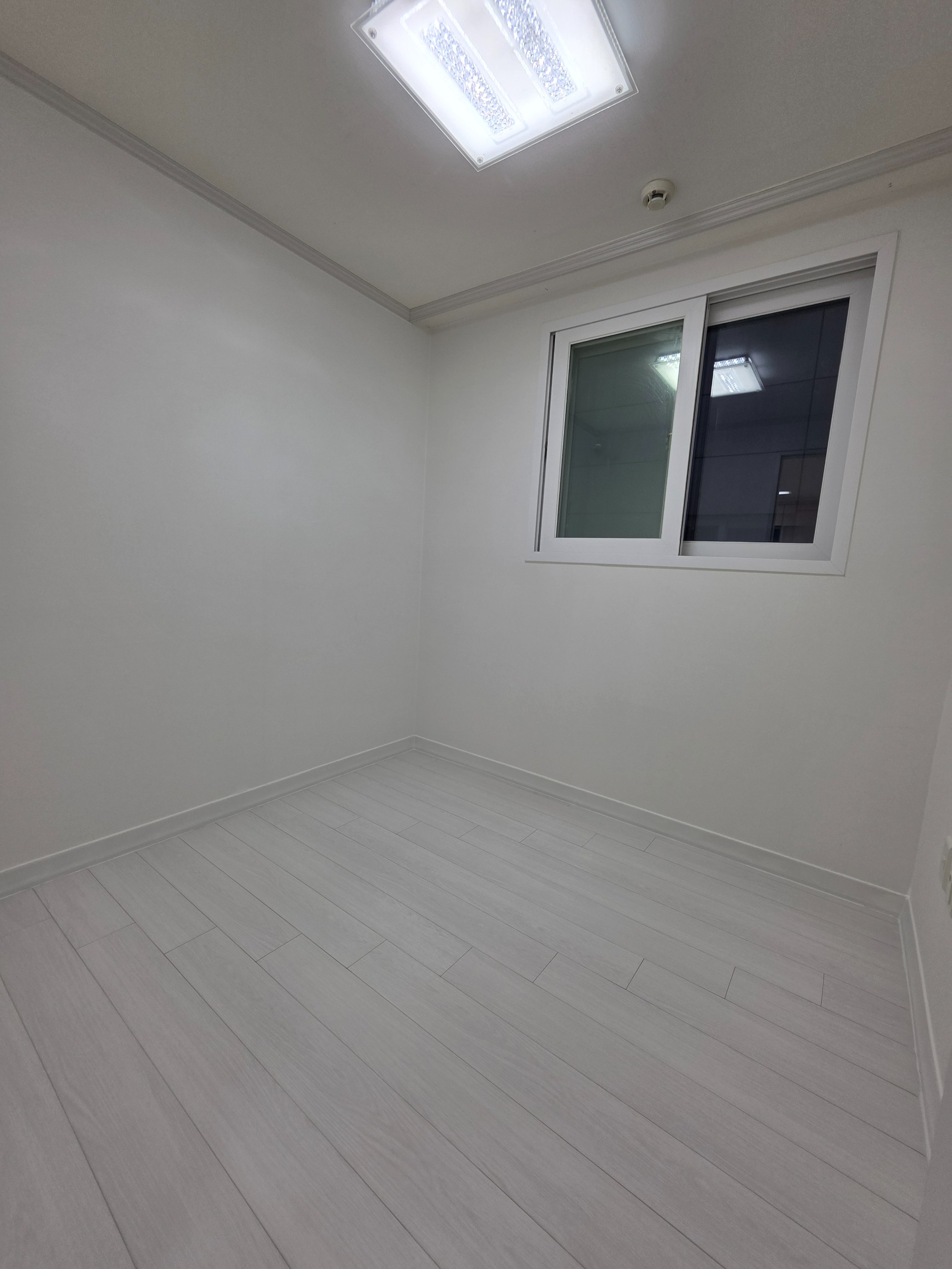 Post image 14