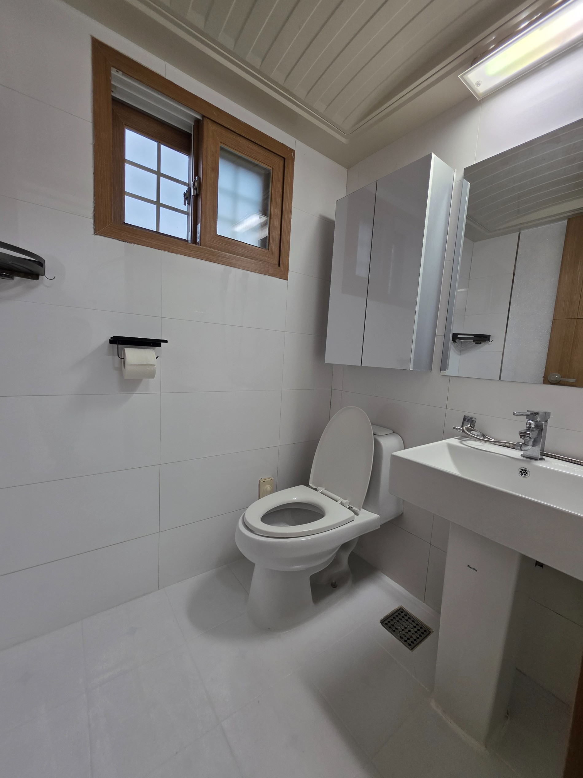 Post image 10