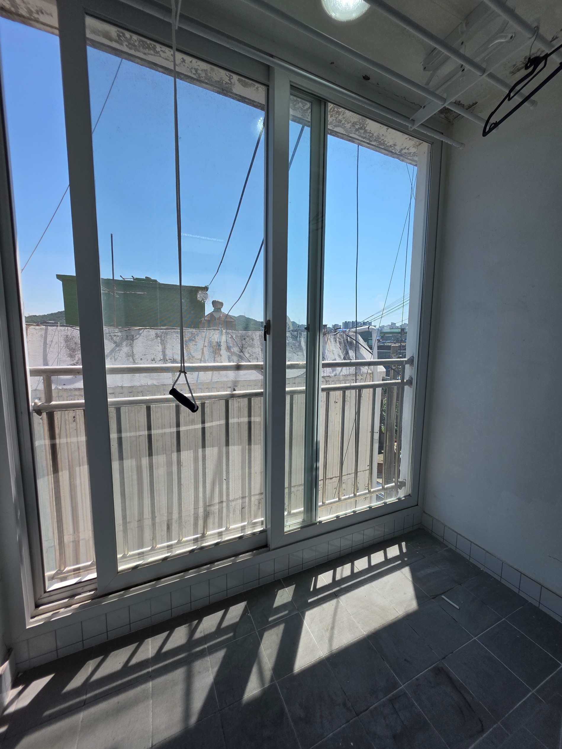 Post image 11