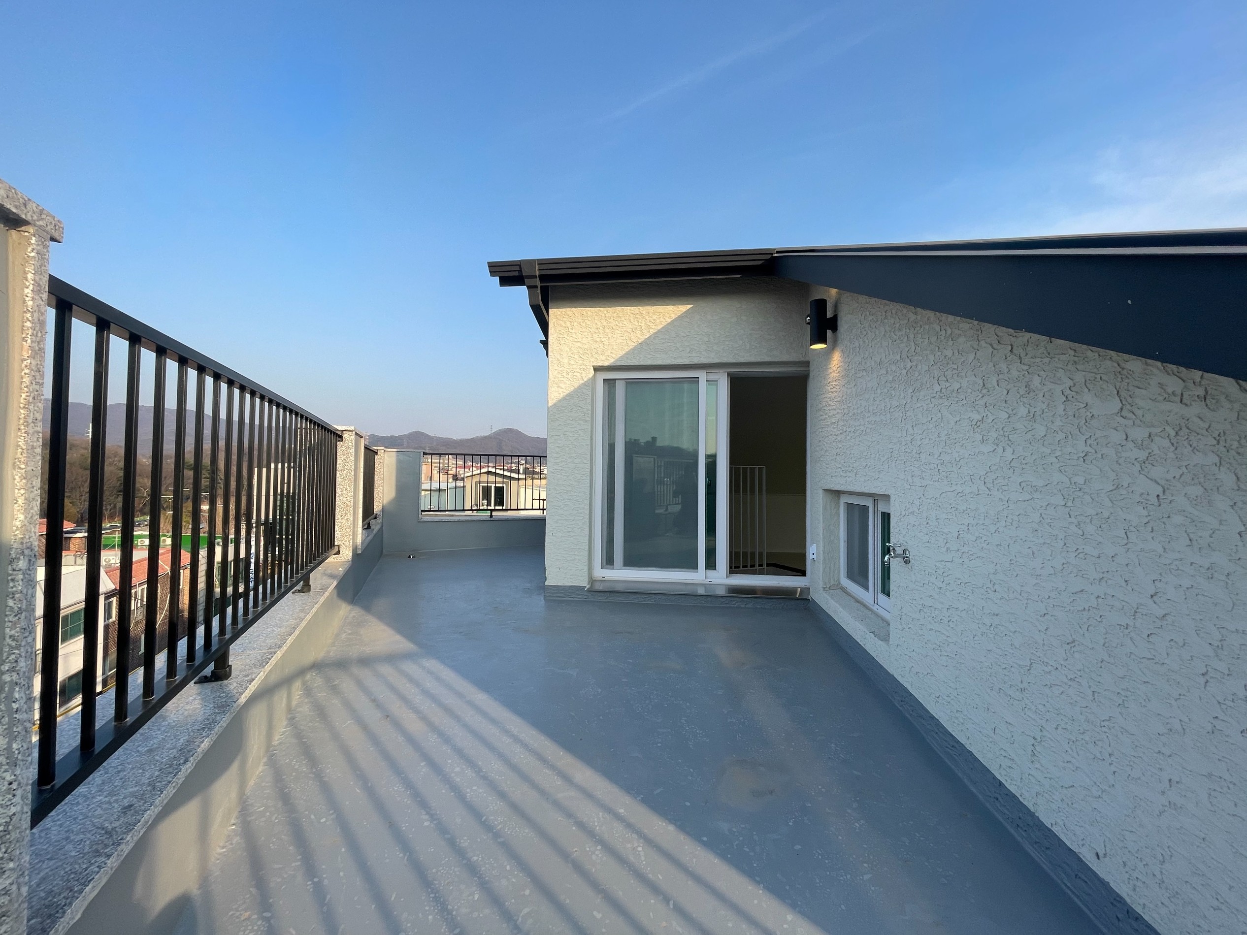 Post image 22