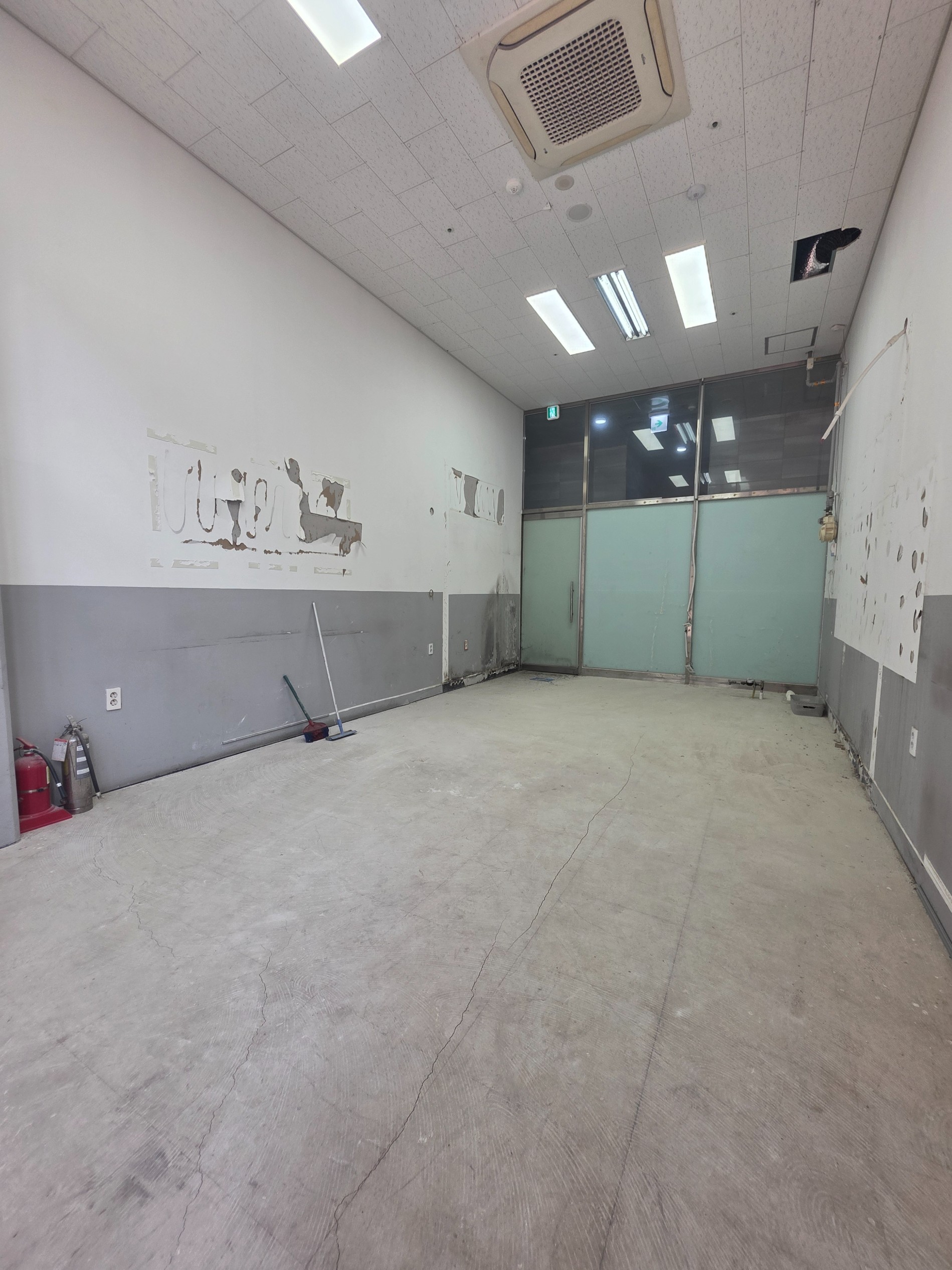 Post image 7