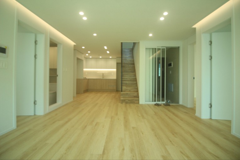 Post image 24
