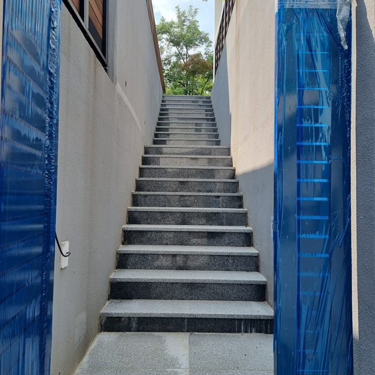 Post image 38