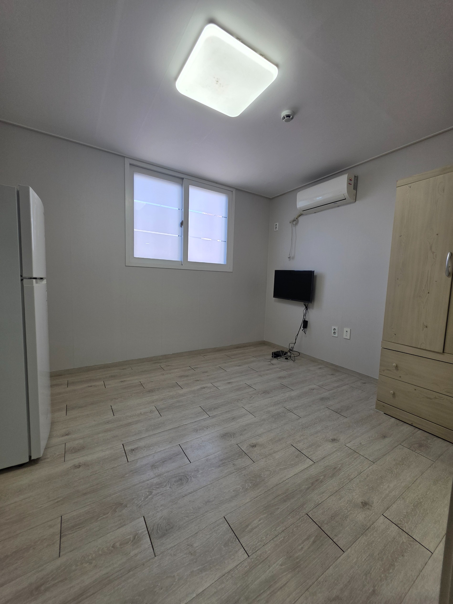 Post image 9