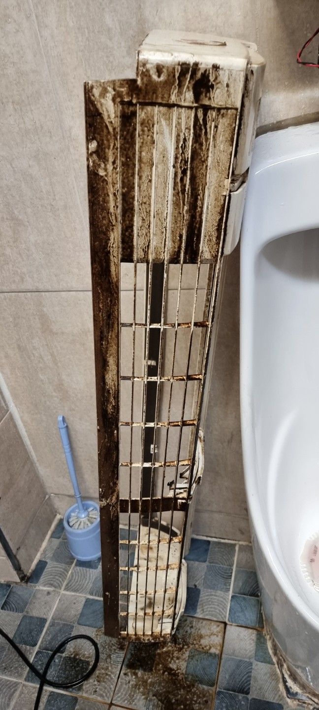 Post image 3