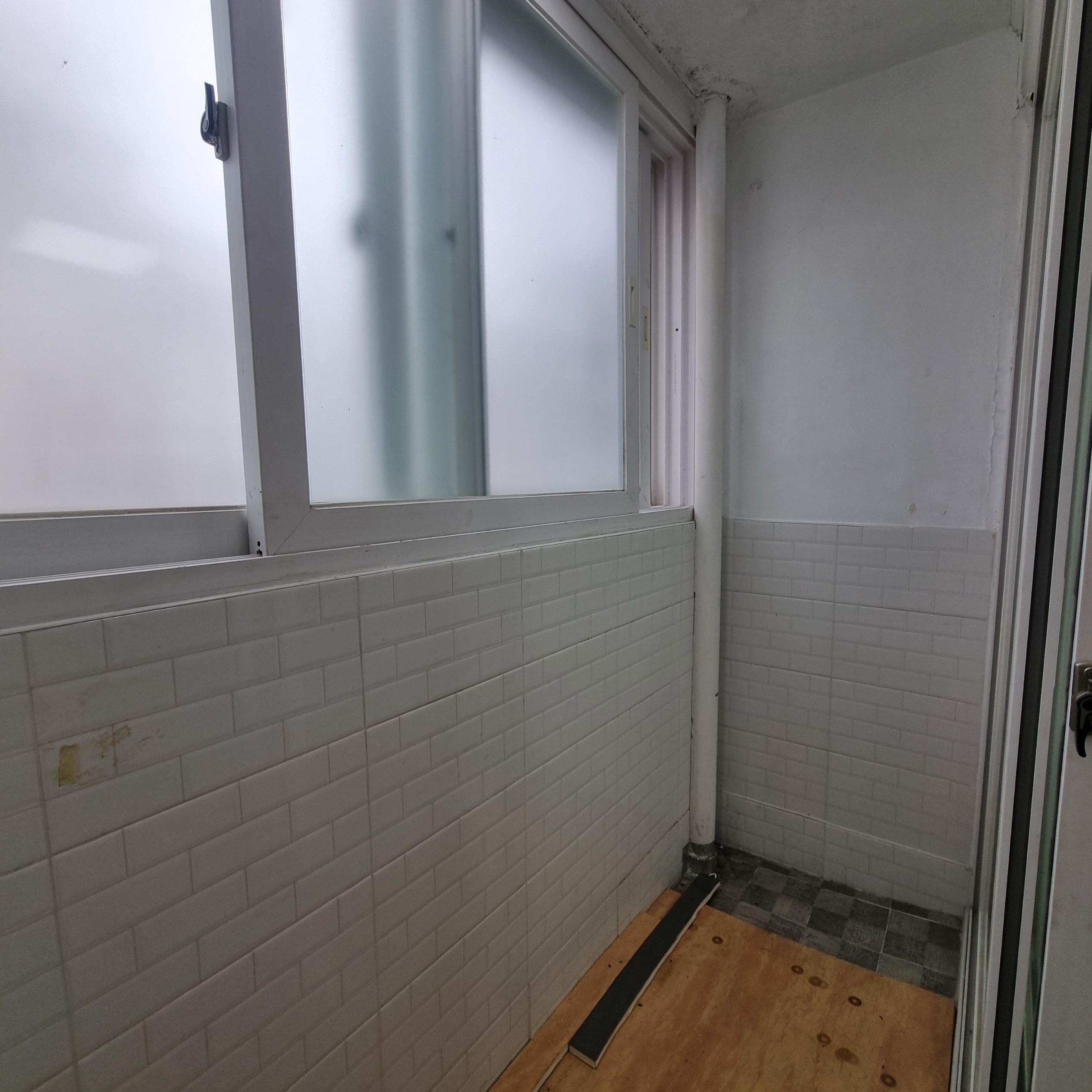 Post image 14