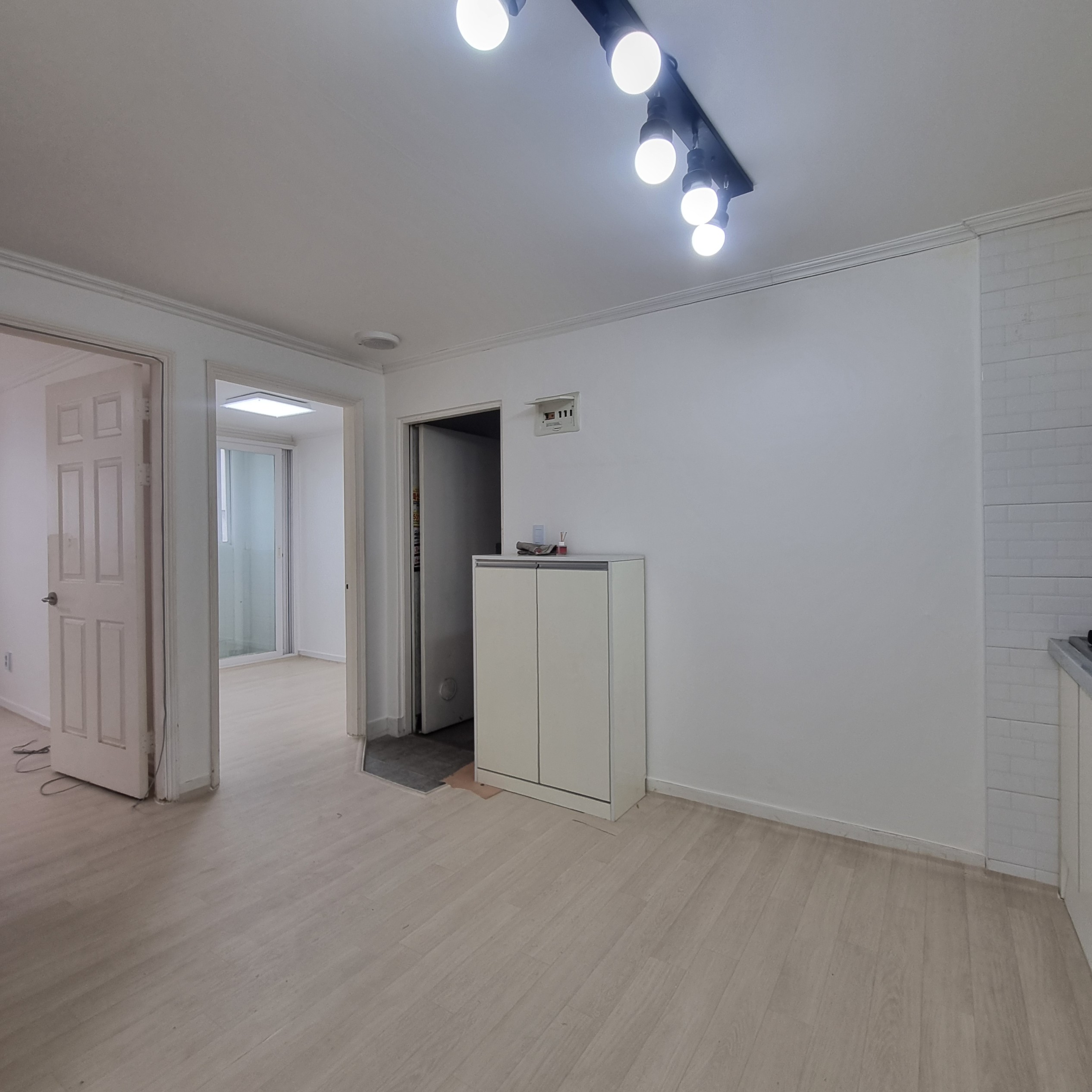 Post image 9