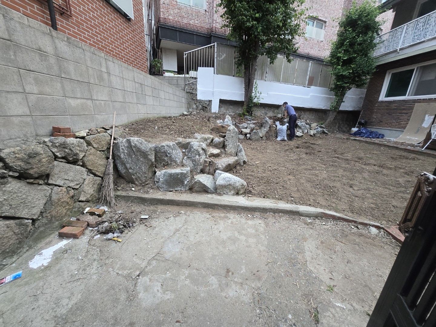 Post image 2