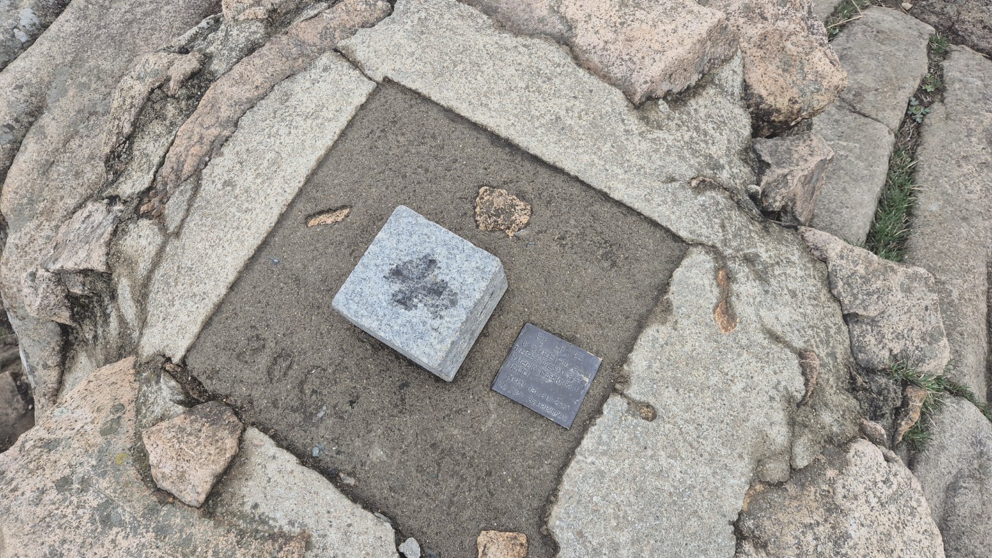 Post image 3