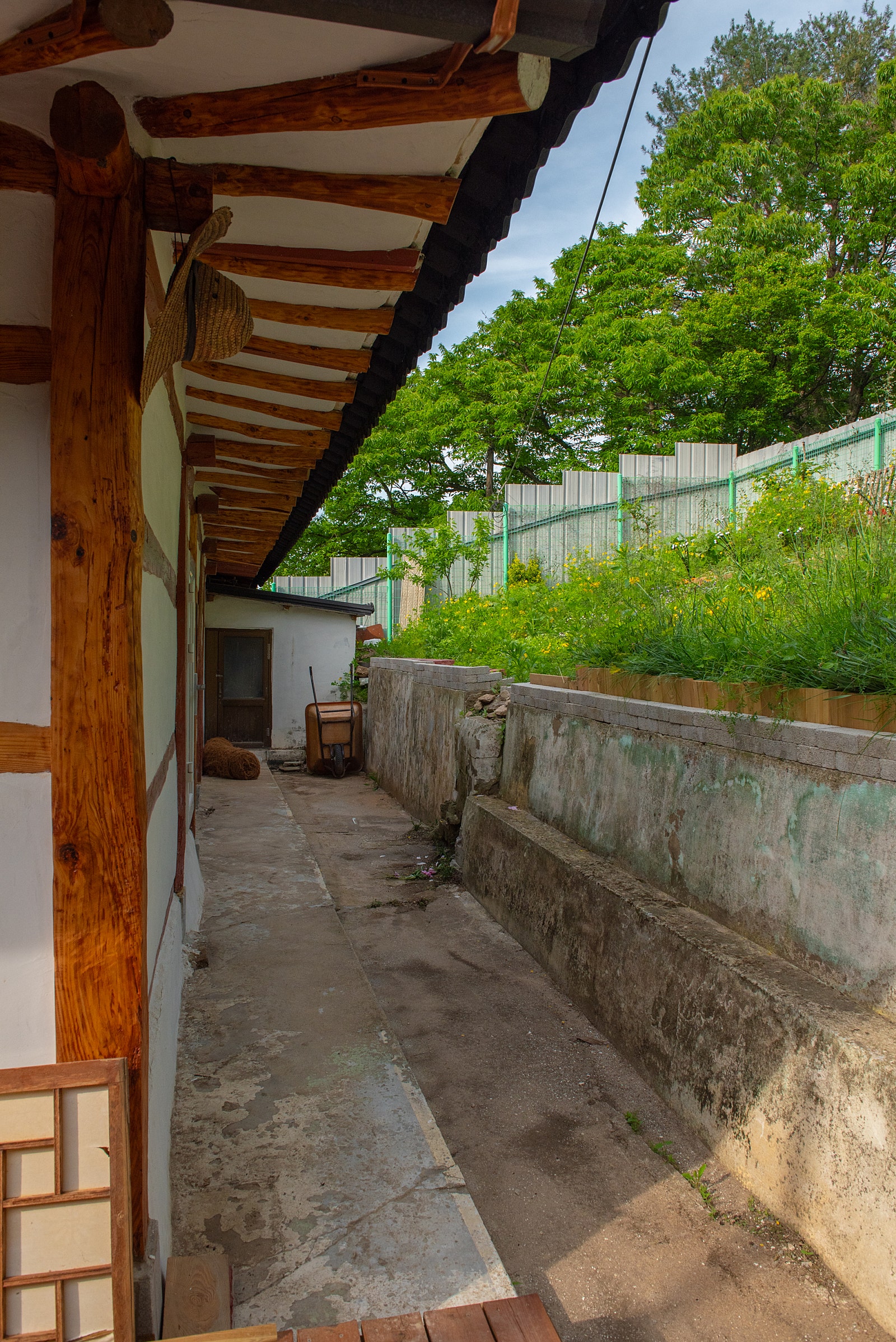 Post image 25