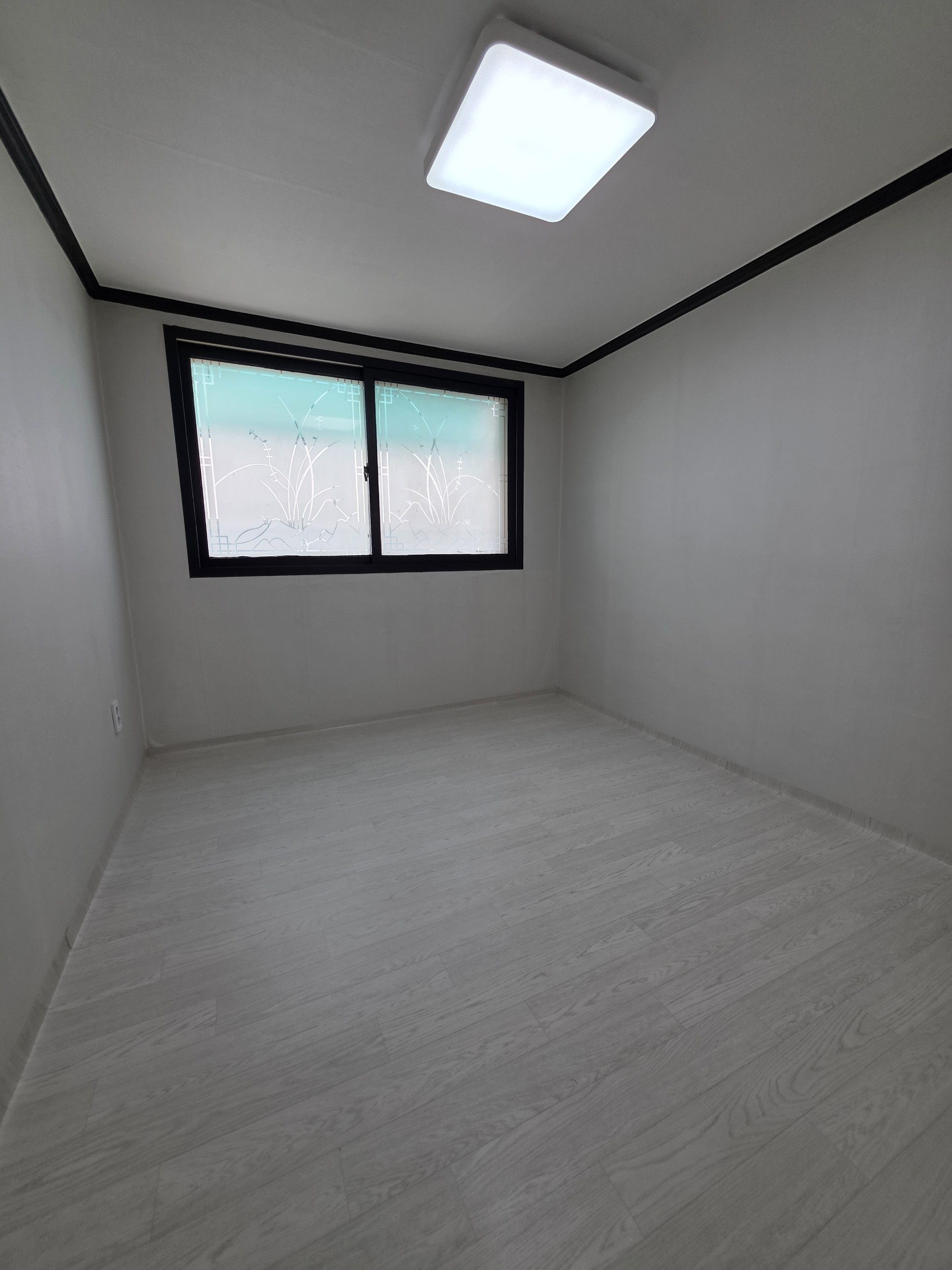 Post image 13