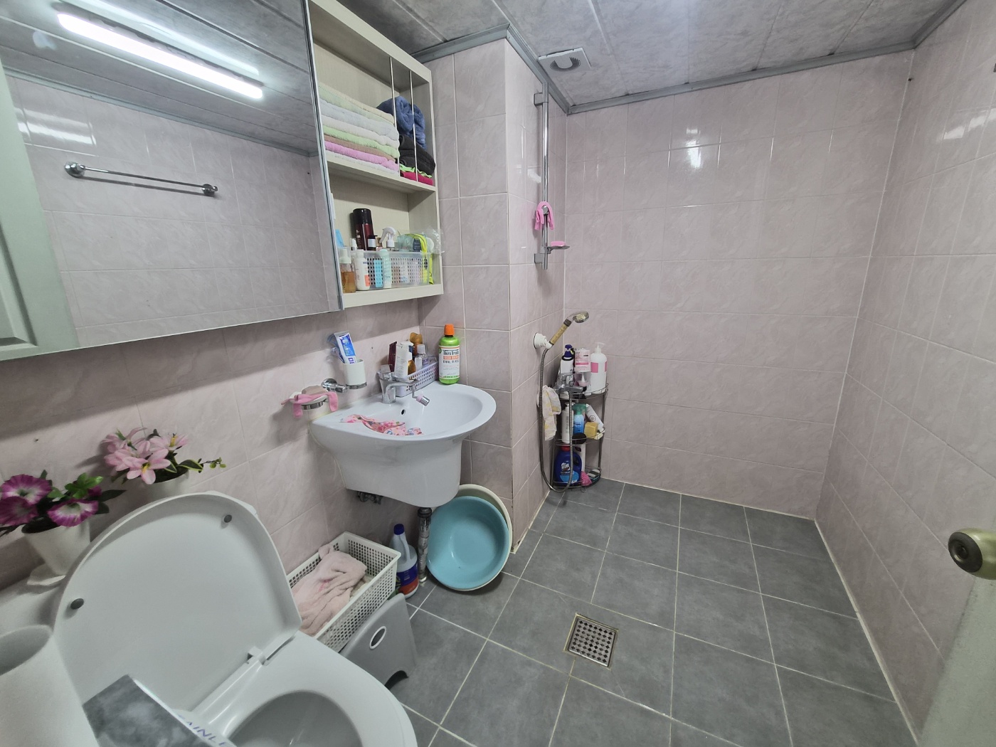 Post image 11