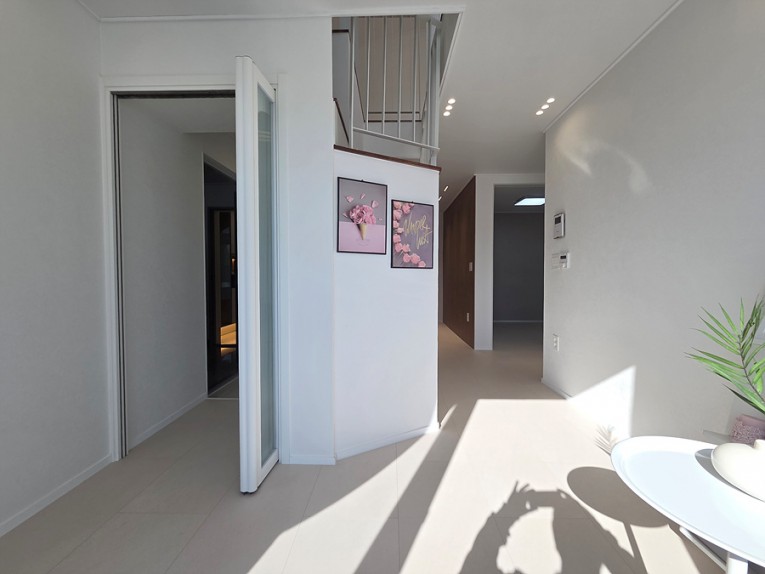 Post image 21