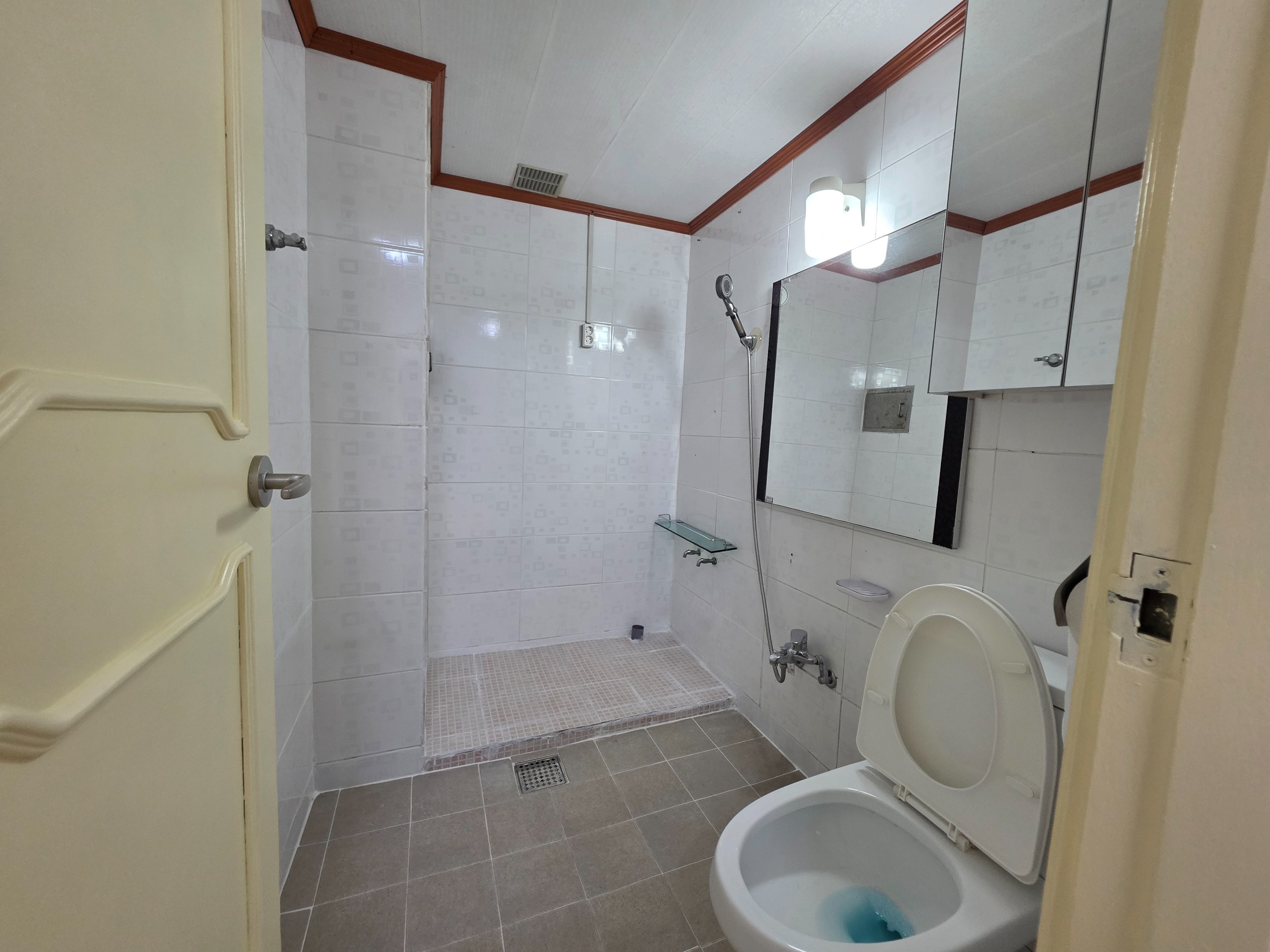 Post image 14