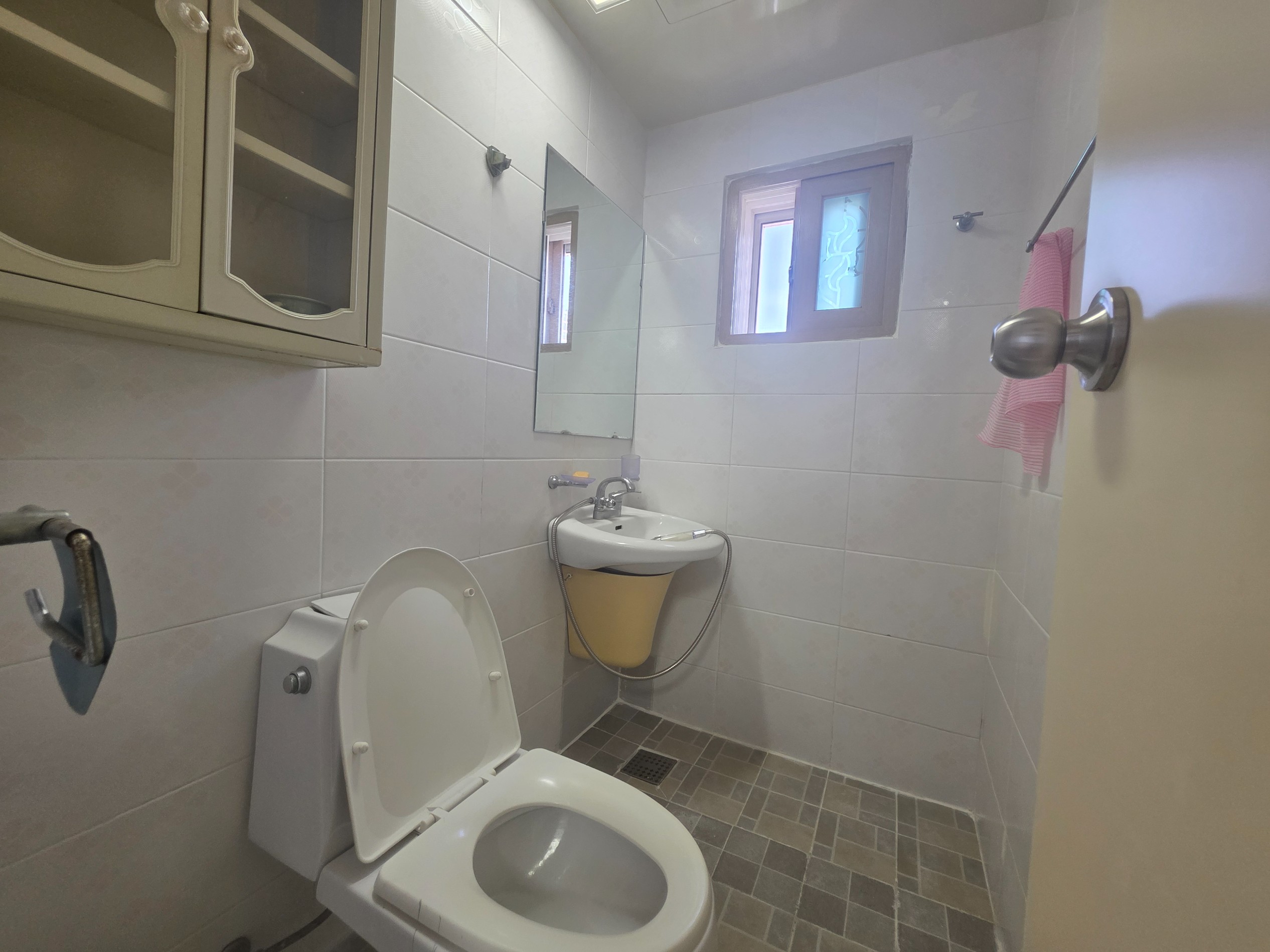 Post image 11