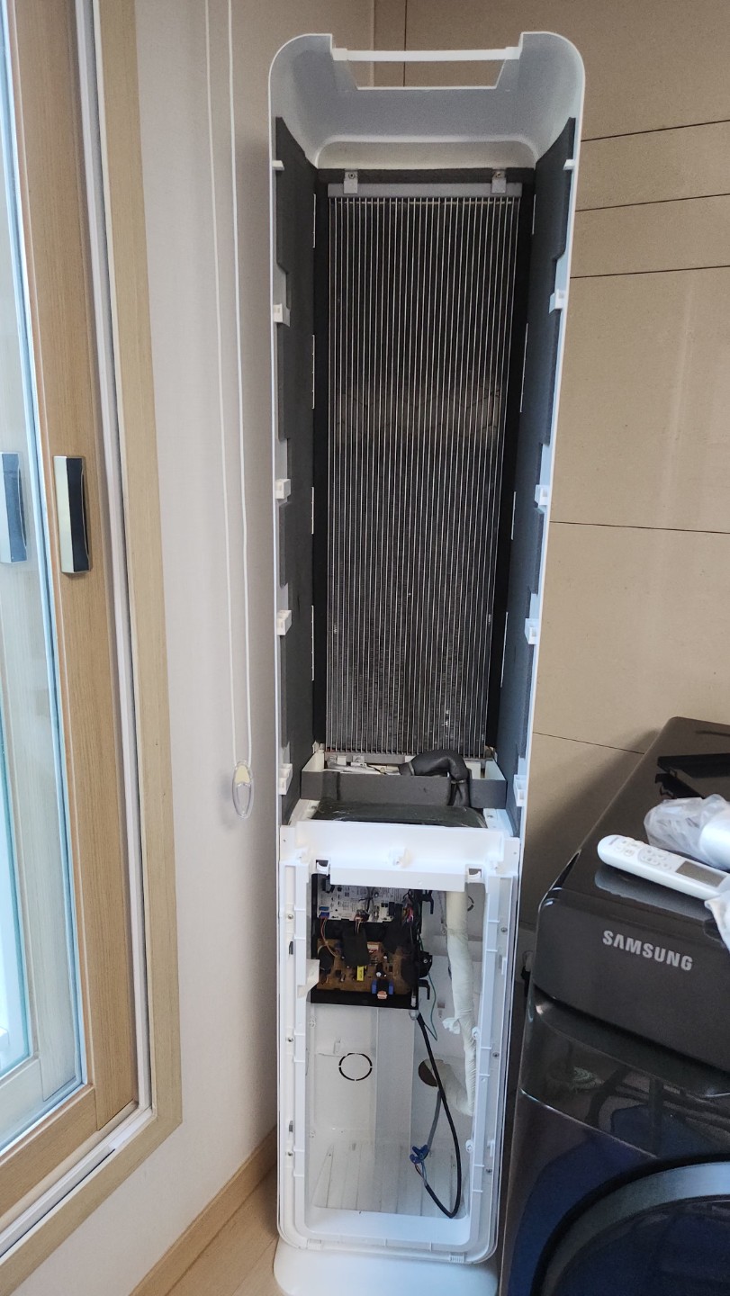 Post image 3