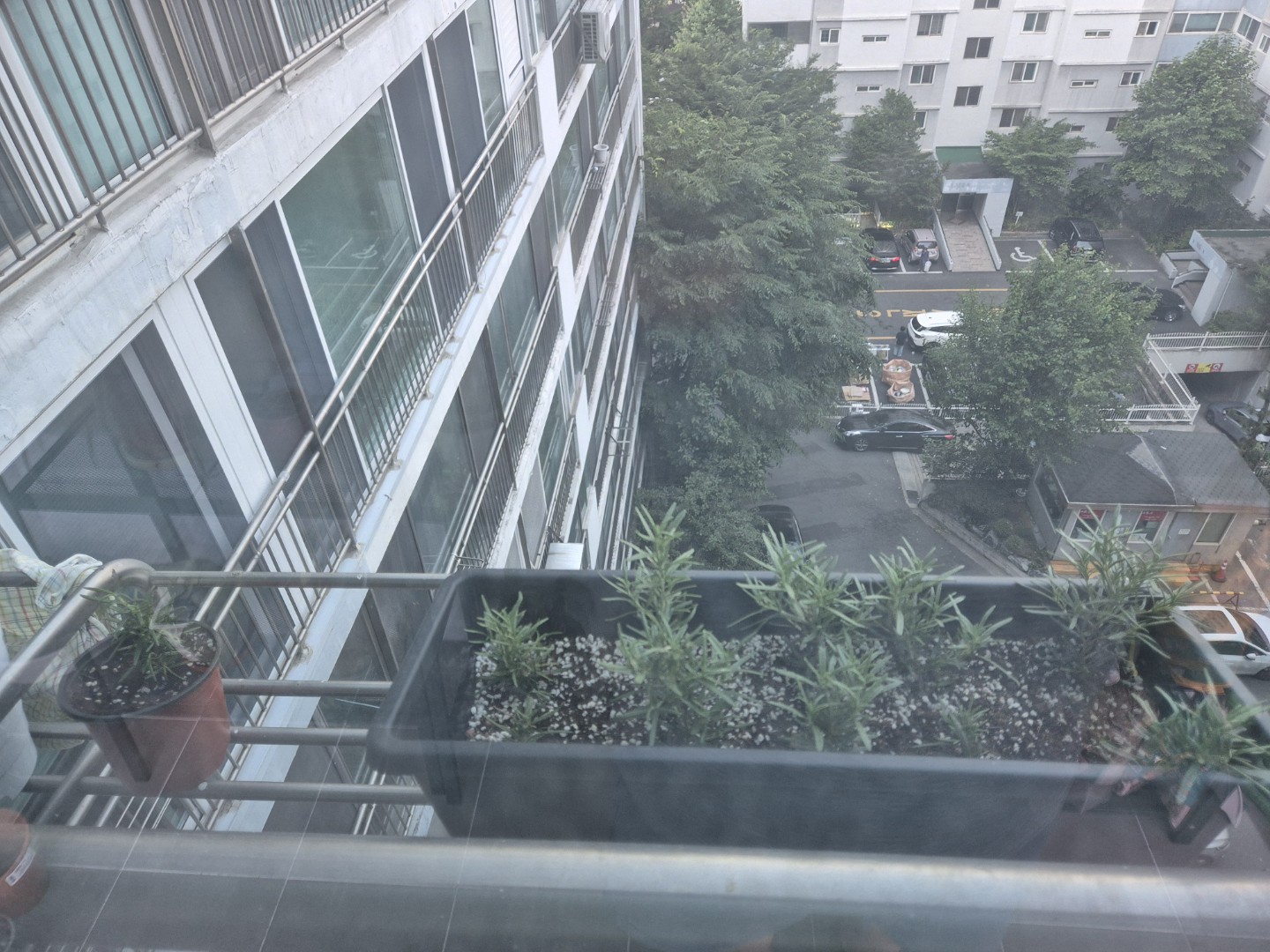 Post image 4