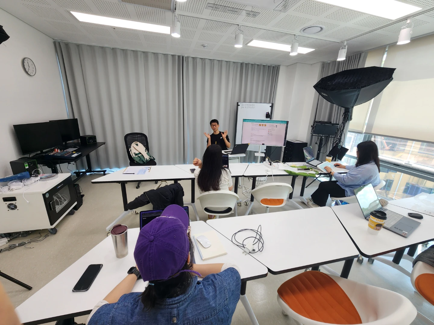 첫 AI 영상제작 오프라인 모임 설렘 ✨