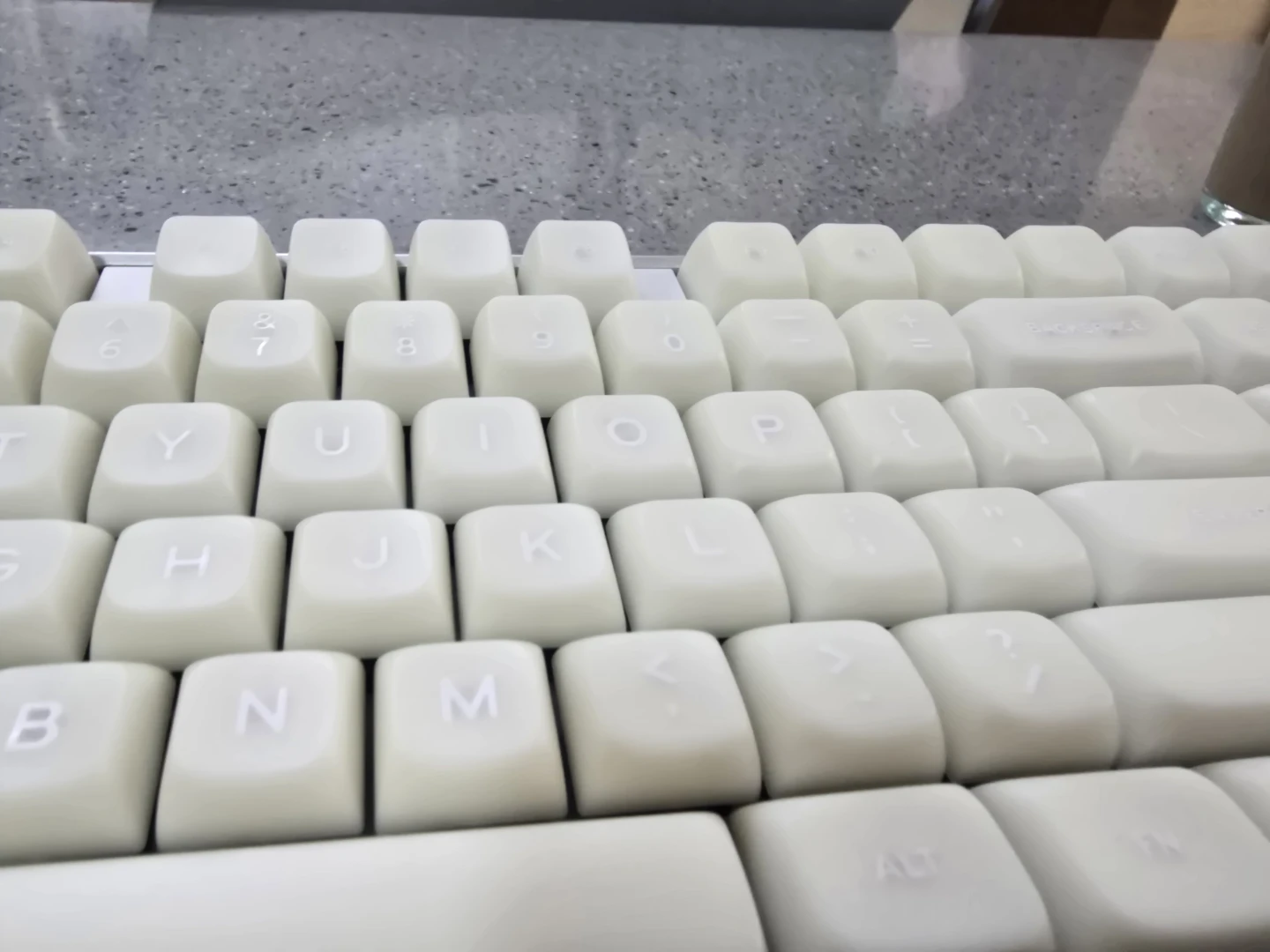 비오는밤