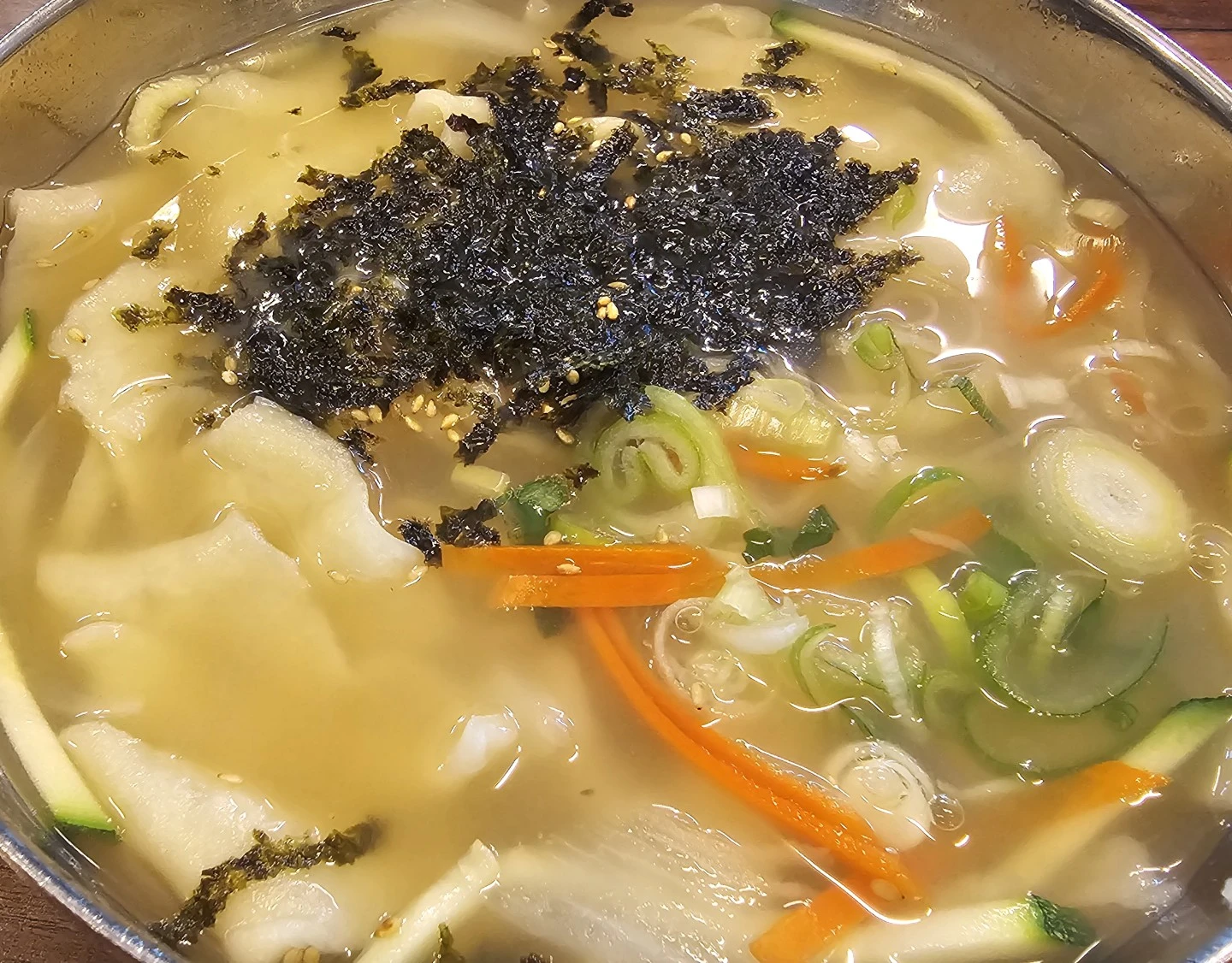오늘 점심은? 칼제비 먹고 싶다~