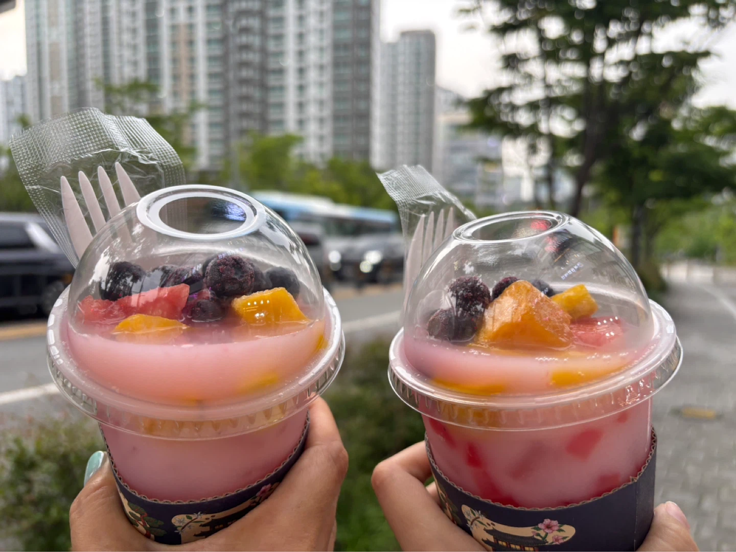 이디야 과일화채 맛나네요^^