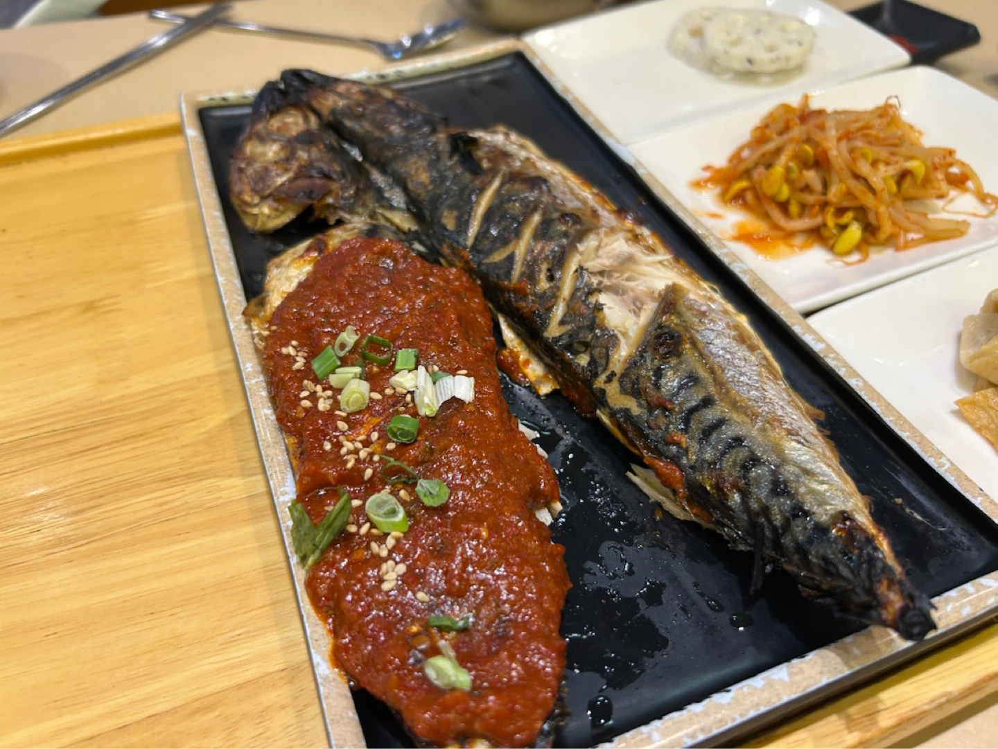 달빛에 구운 고등어로 외식