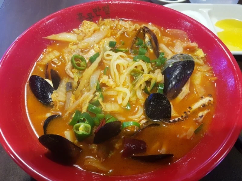 천안모다아울렛맛집 더본테이스티 홍콩반점 짬뽕에 빠지다!