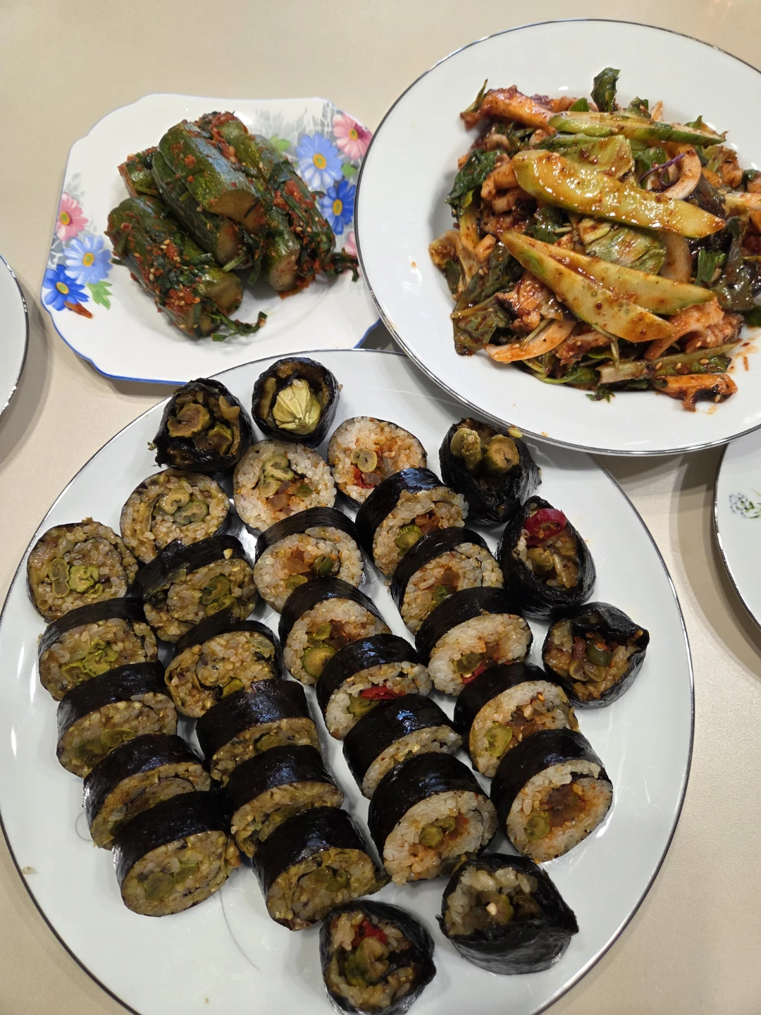 장아찌랑 돌돌돌김밥