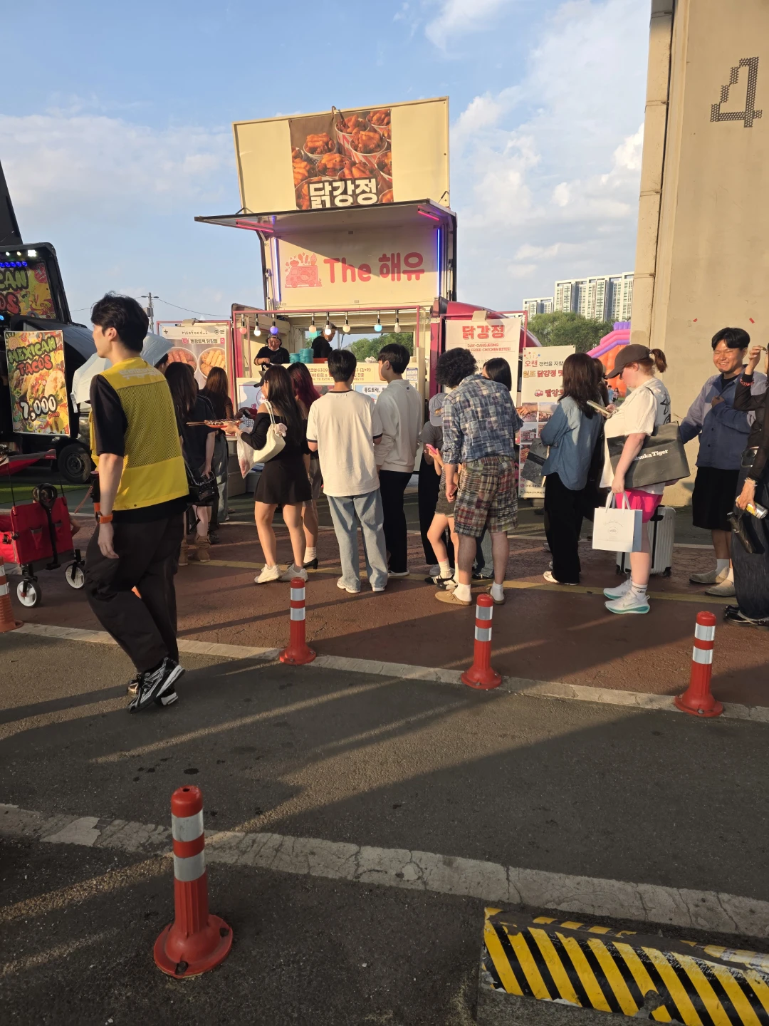 행사장 다니며 장사해보실분