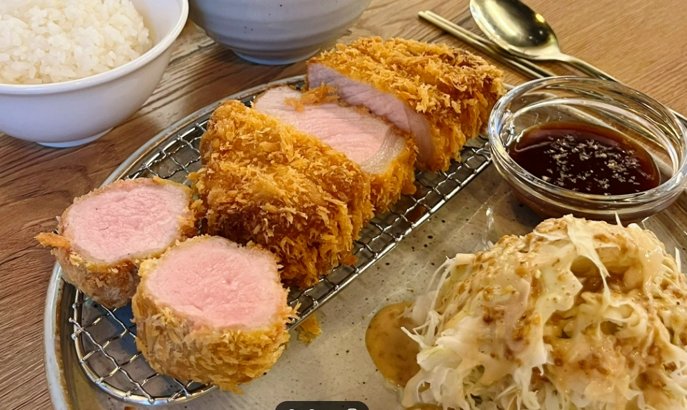 모테나츠 홍대점 업체가 게시한 카츠 한 상