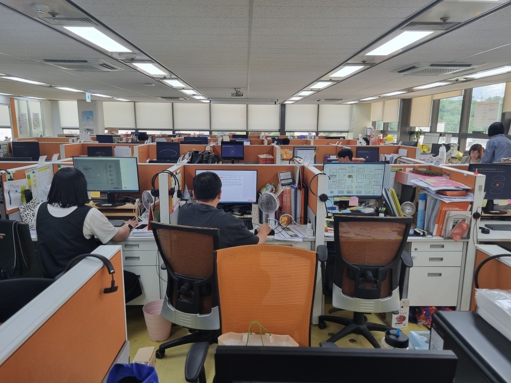 가족같은 분위기에서 즐겁게 일하실분 공고 썸네일