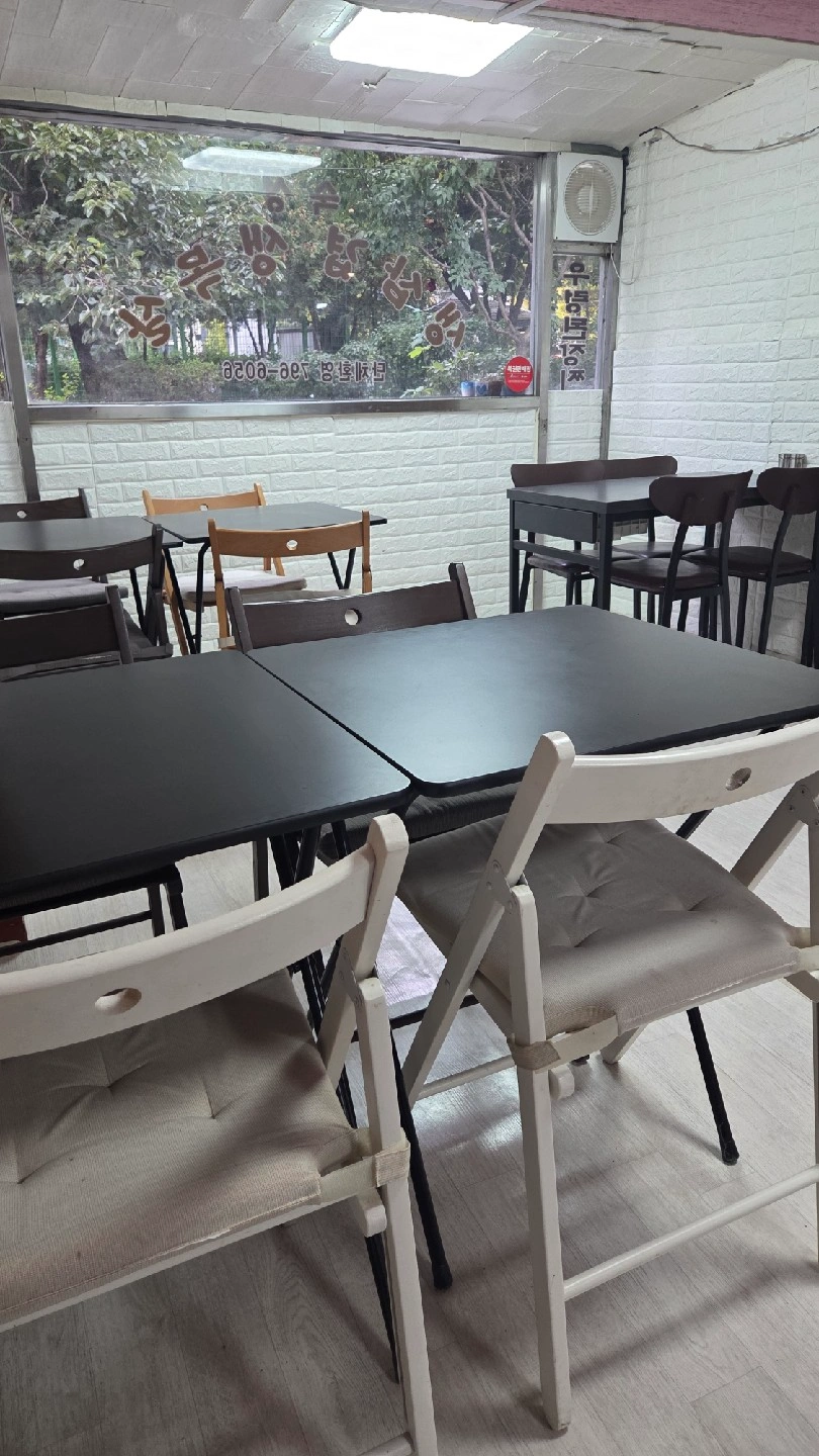 점심 시간 서빙 및 보조