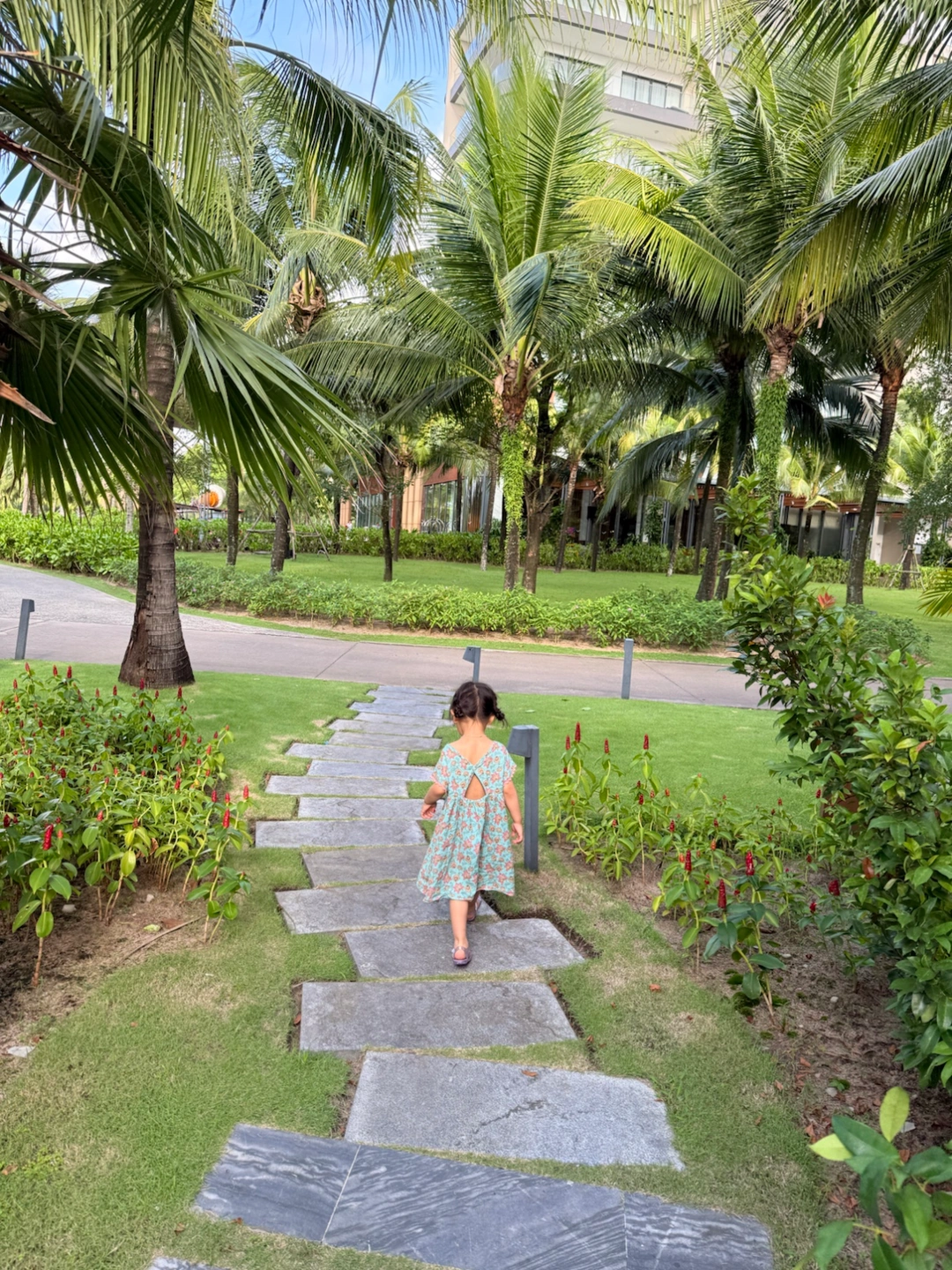 4세 여아 영어 회화 선생님을 구합니다!