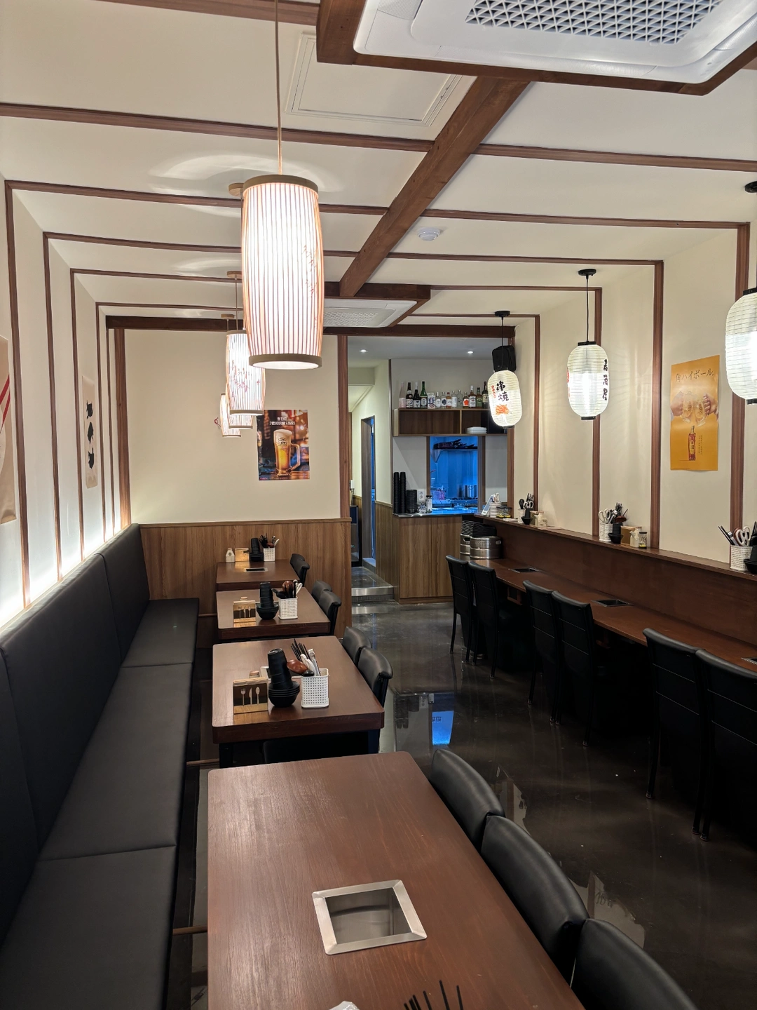주말알바(토:20-02 일:19-23) 홀서버 모집해요