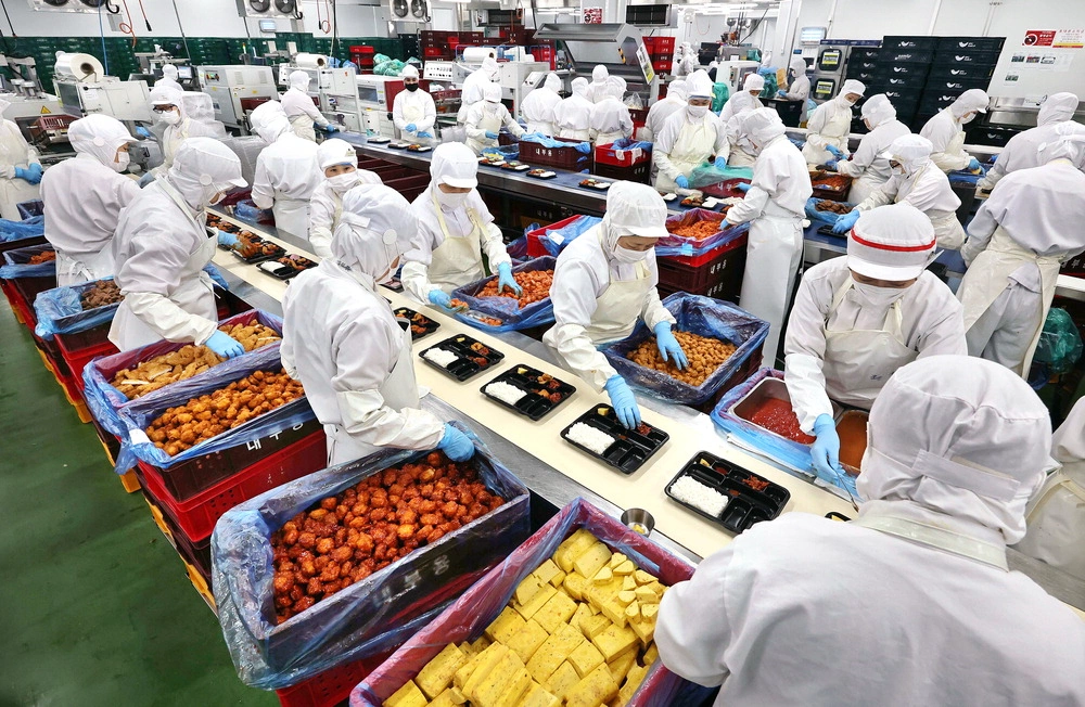 단순생산직 도시락,김밥등 제조(통근버스 운행)
