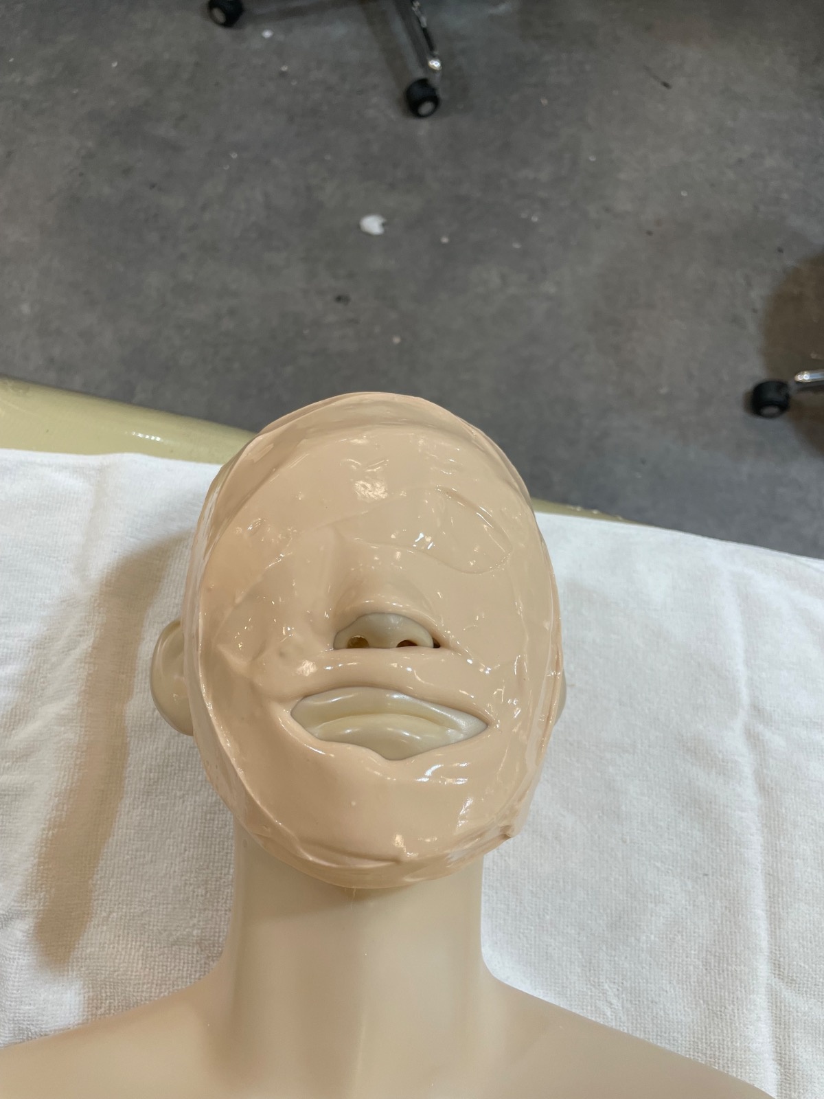 4월 18 피부 국가고시 모델 구합니다 공고 썸네일