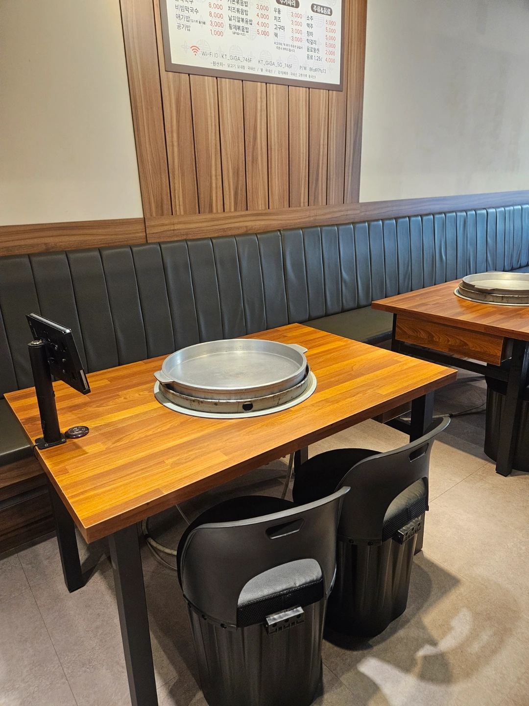 무실동 춘천닭갈비에서 알바 구합니다