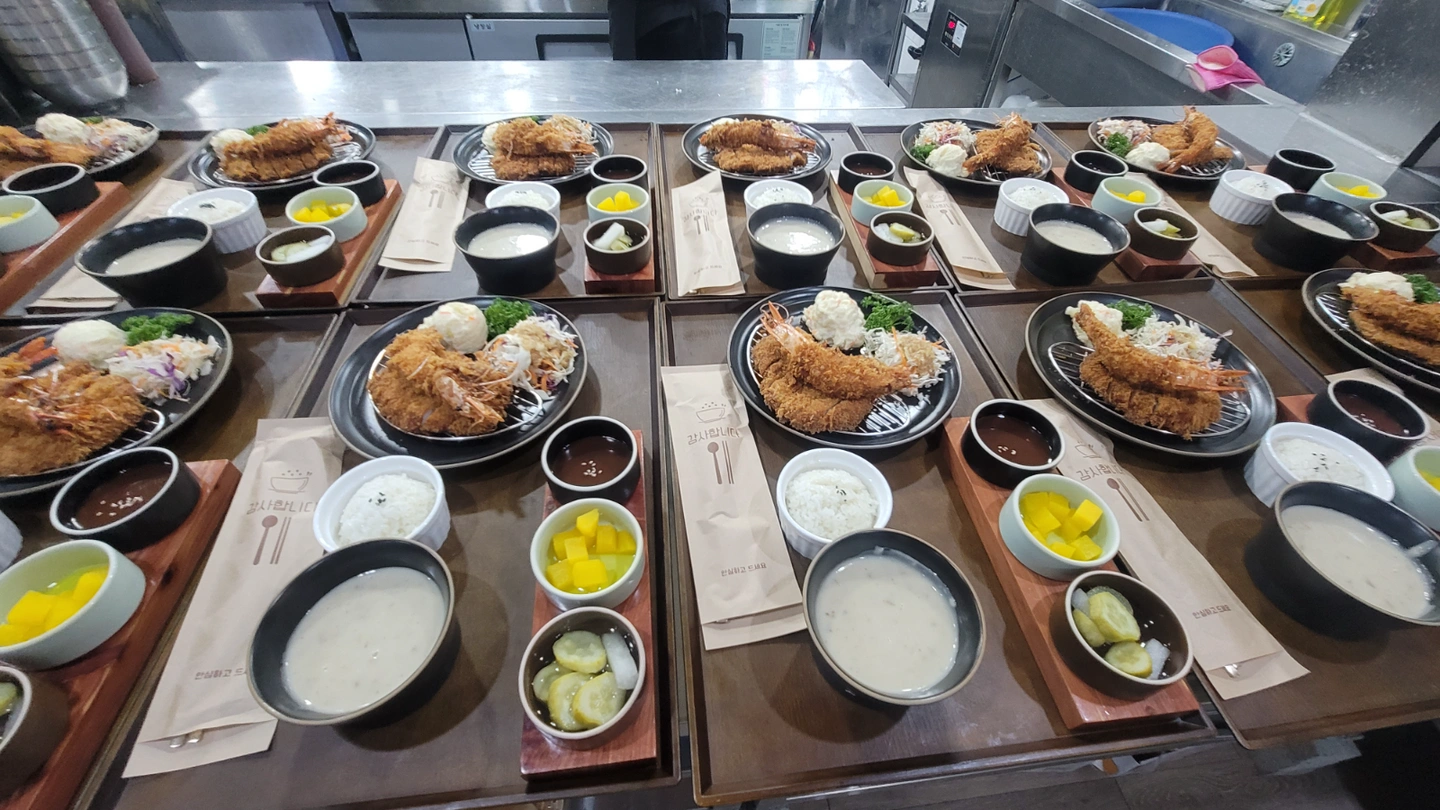 산부인과식당 조리원 및 일당직구함