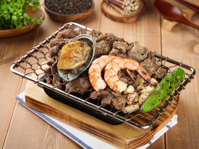 강경불고기신봉점  주방직원 /홀직원 /주말알바 구합니다 공고 썸네일