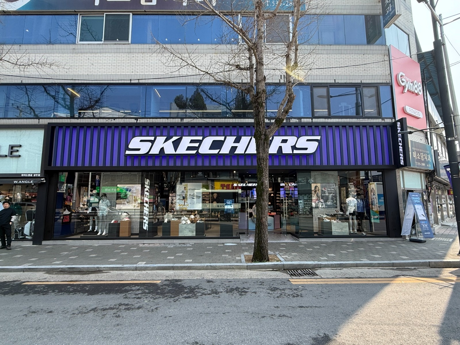 스케쳐스상주점 직원 구합니다 공고 썸네일