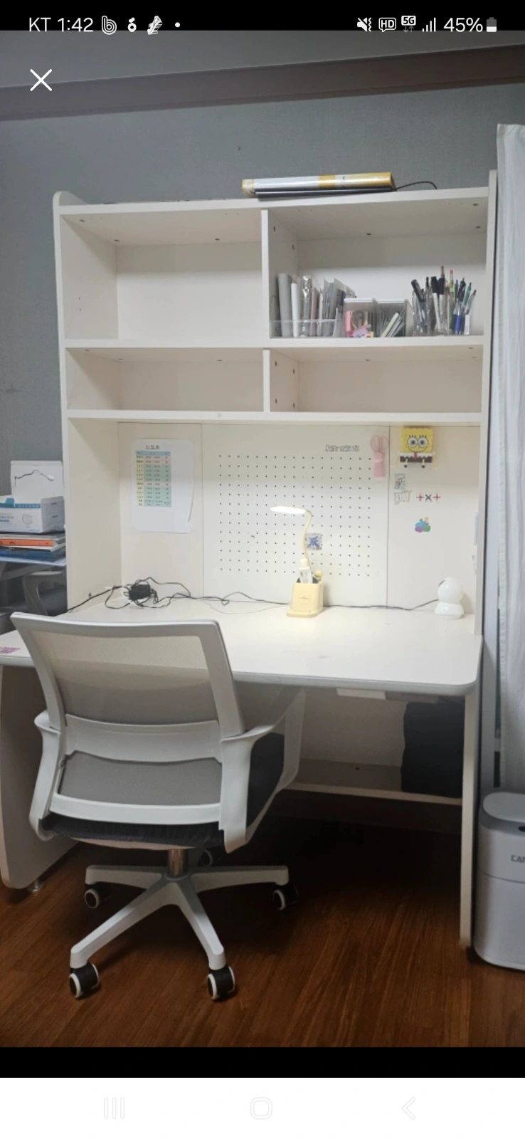지금 책상 옮기는 1톤 용달 가능하신분 계세요?