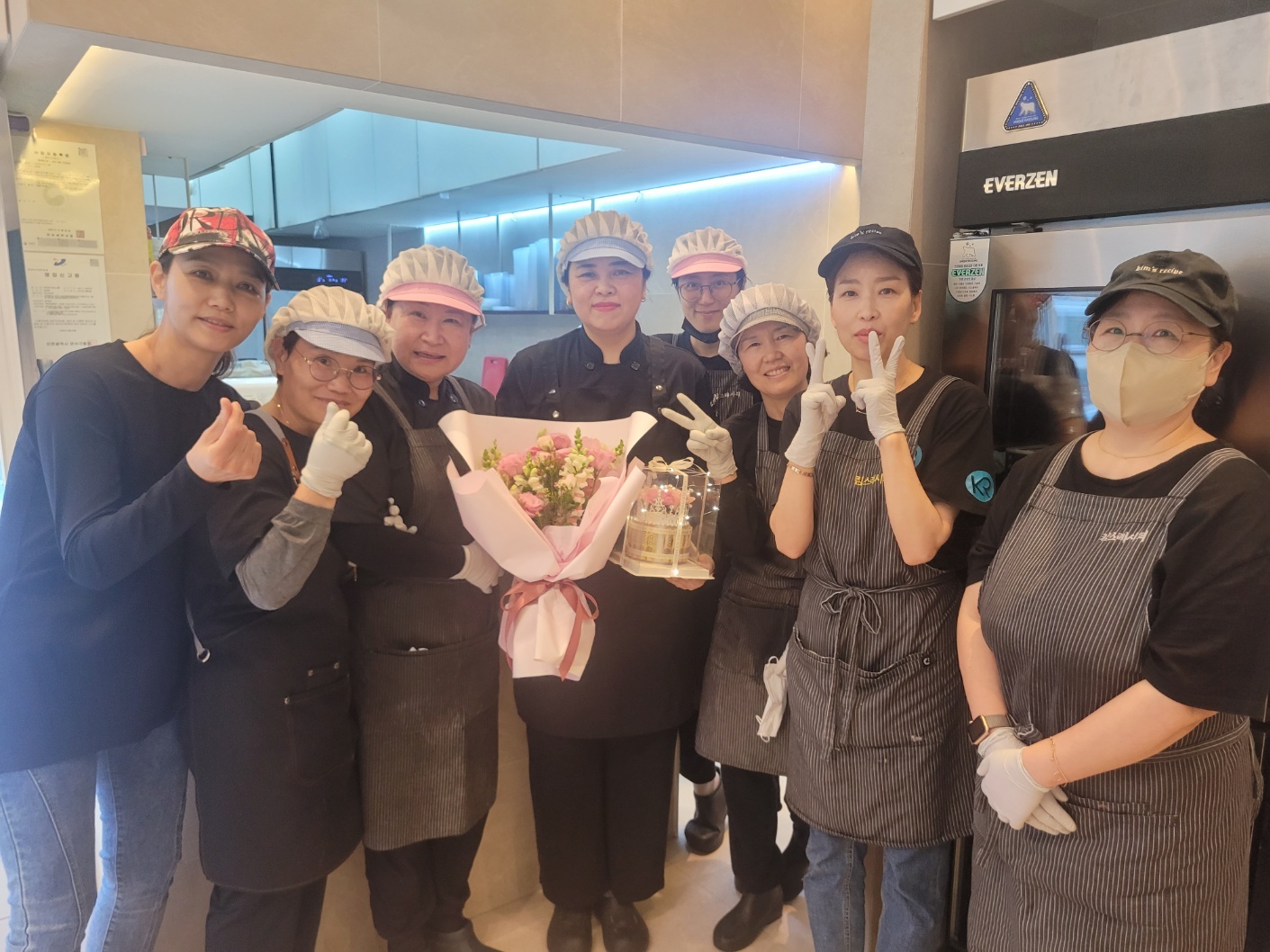 [킴스레시피 본점] 홀 오후파트구합니다. 공고 썸네일