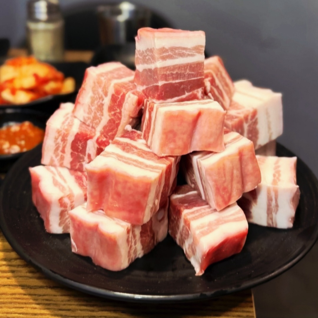 양정맛집 까치생숯불구이 홀서빙 경력직 구함(급여우대) 공고 썸네일