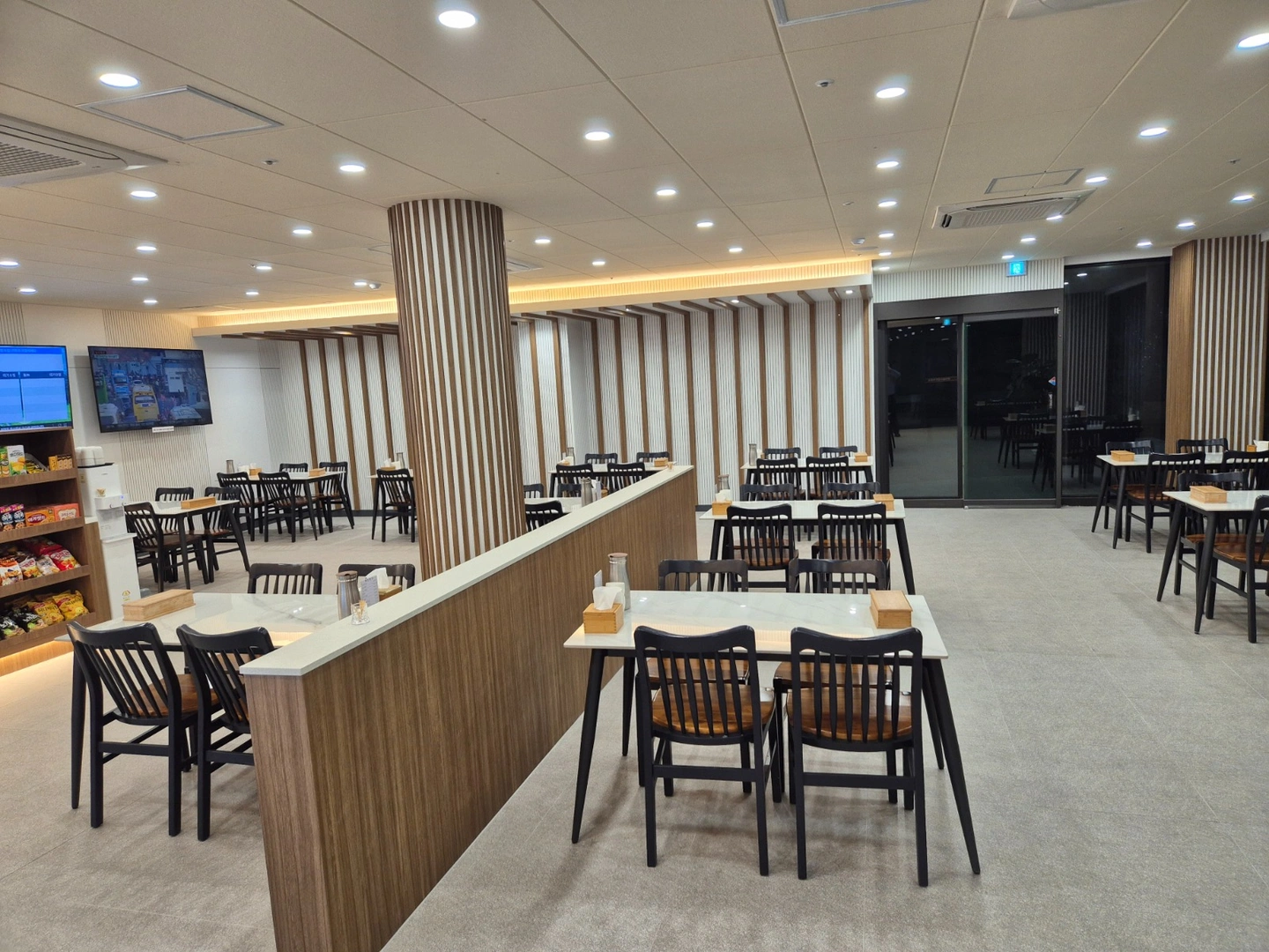 직원식당 음식 하실분(주방보조하시다가일주일에 하루정도)
