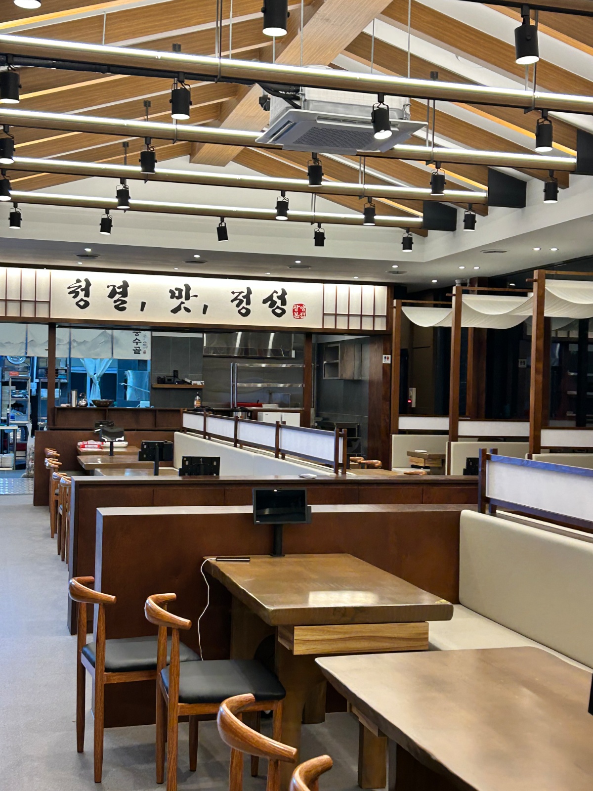 풍수골 주방보조 / 홀 파트타이머 / 직원 구합니다 공고 썸네일