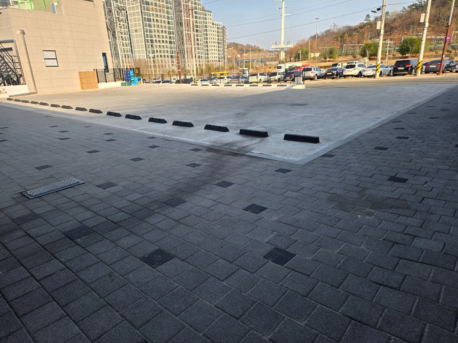 건물 화장실청소, 주차장청소 하실분 구합니다 공고 썸네일
